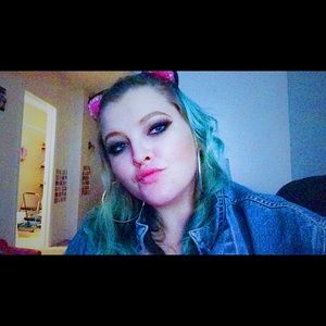 Meet your Posher, Kinsley